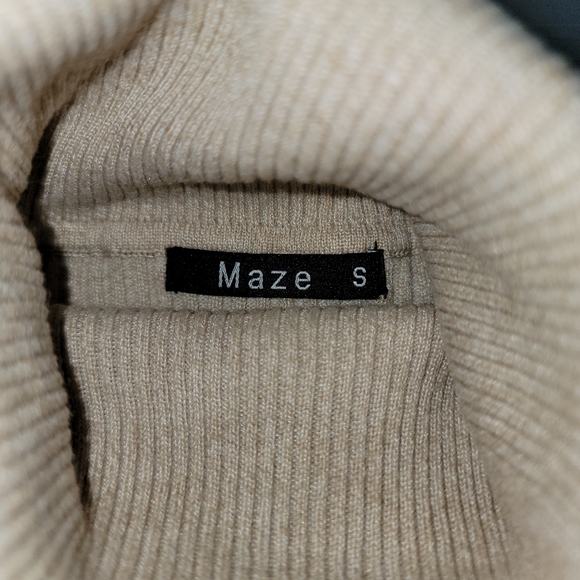 ๐ Camel Cold Sholder Top by Maze Collection - Picture 11 of 14